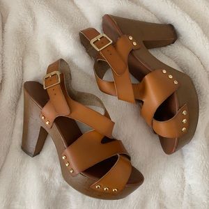 Mossimo Target wooden and brown women’s heels